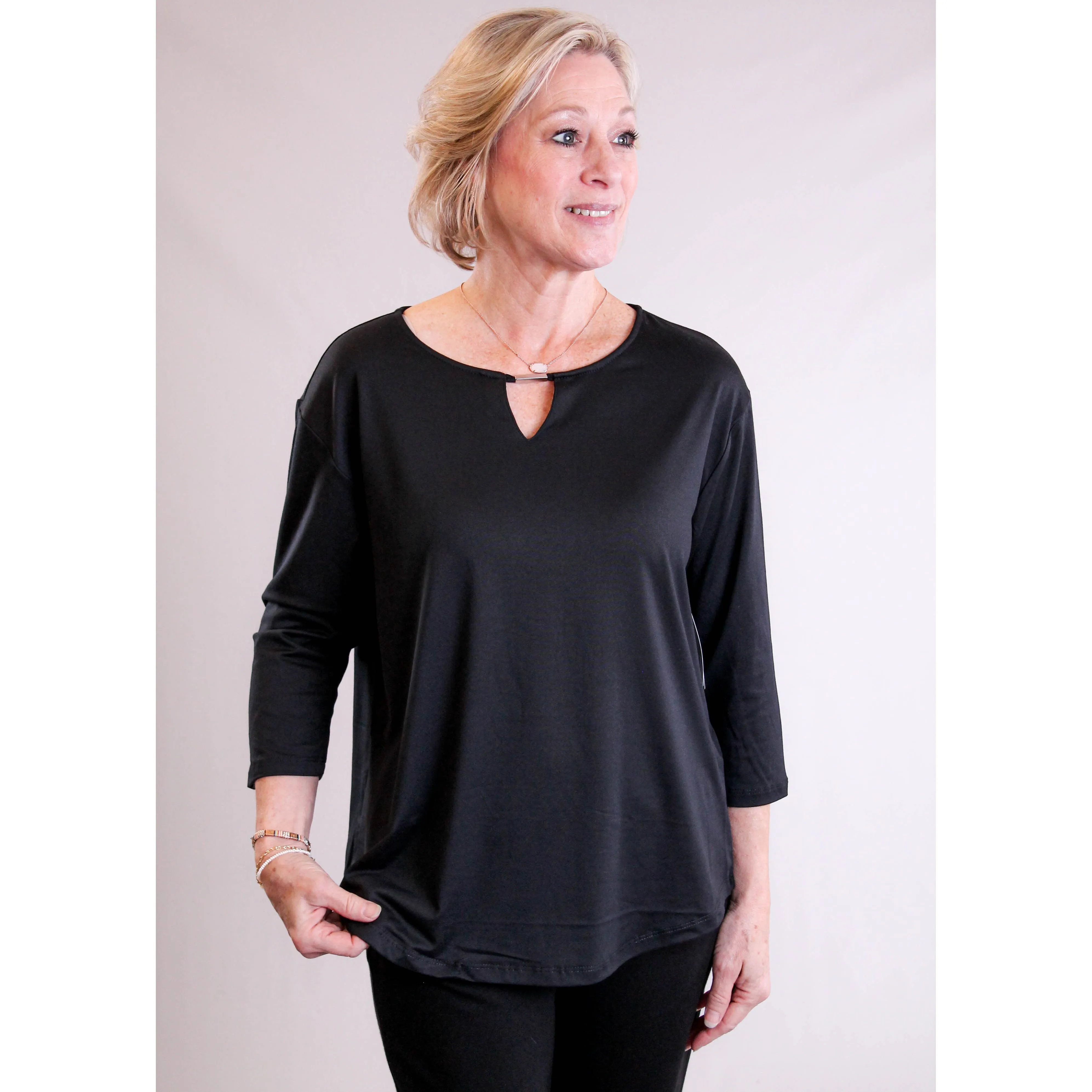 Teez Her 3/4 Sleeve Notch Tee
